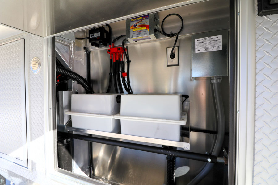 inTech Gooseneck Trailer