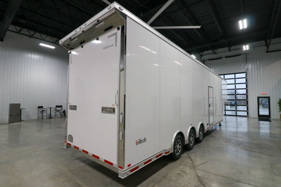 inTech Gooseneck Trailer