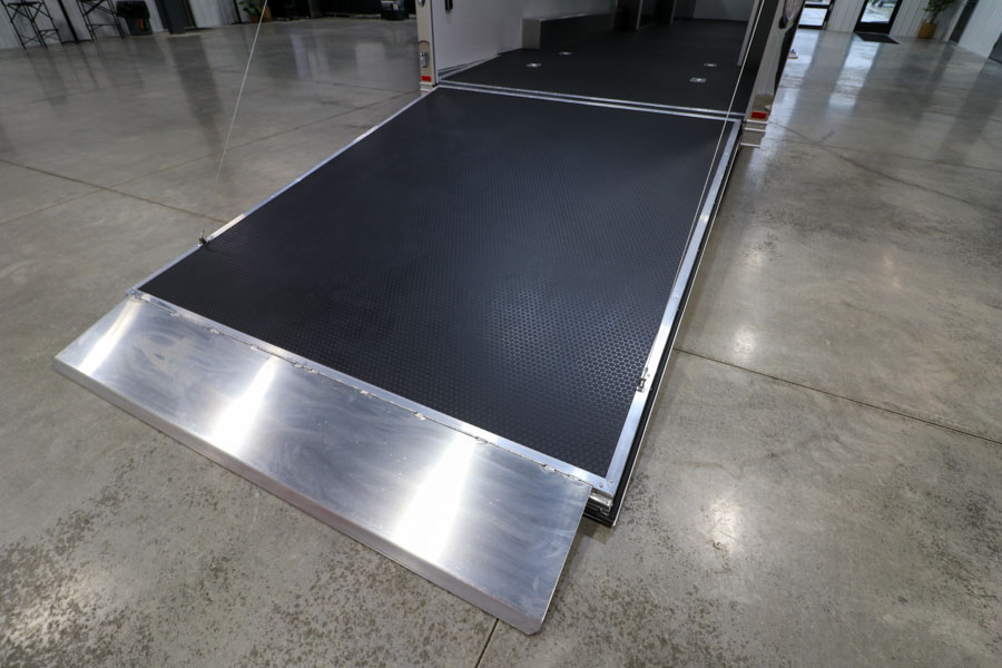inTech Gooseneck Trailer