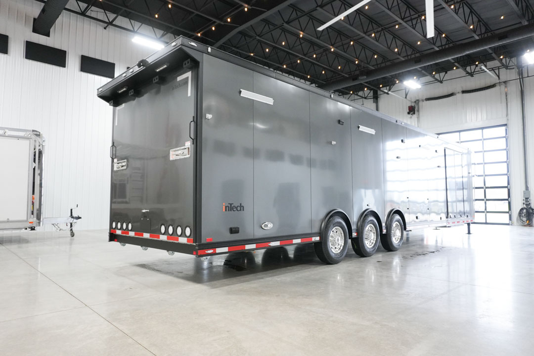 inTech Gooseneck Trailer