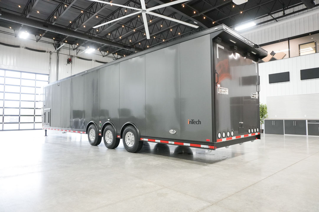 inTech Gooseneck Trailer