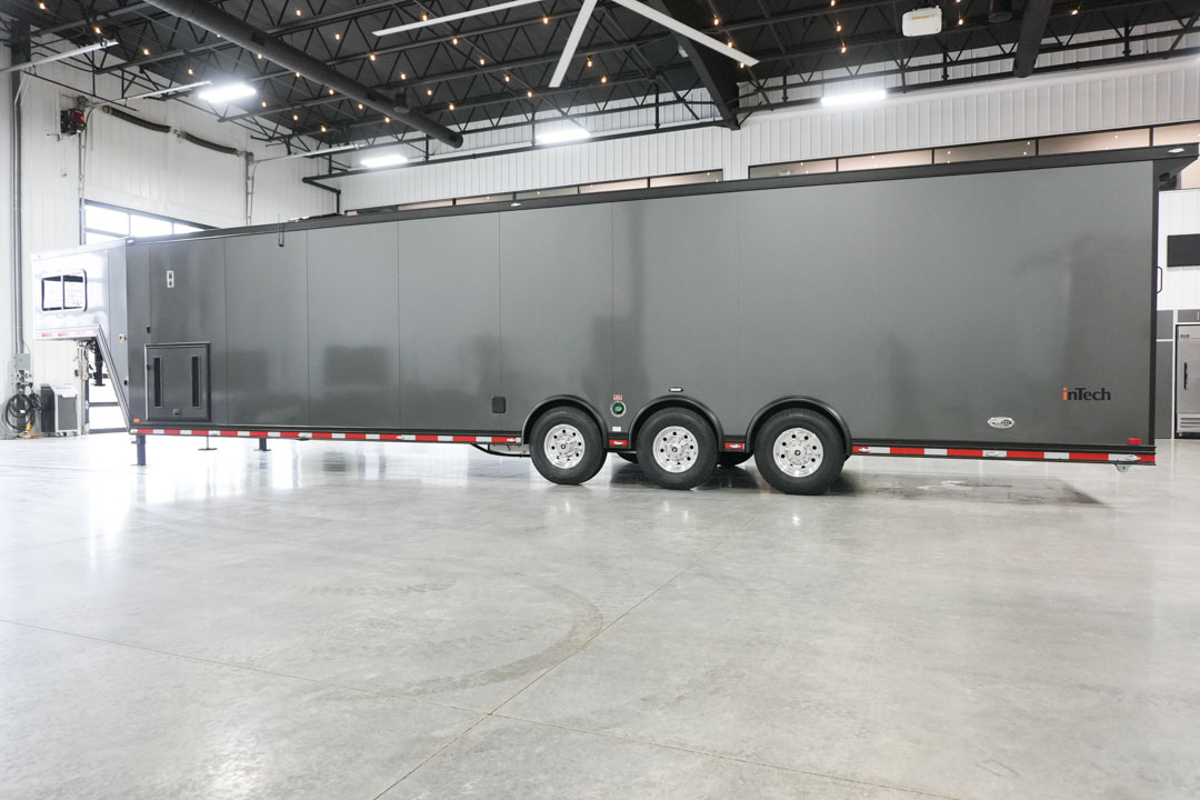inTech Gooseneck Trailer