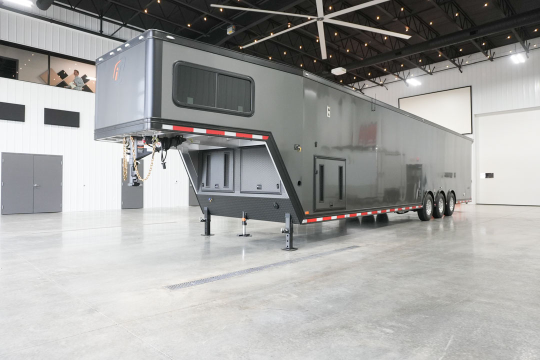 inTech Gooseneck Trailer