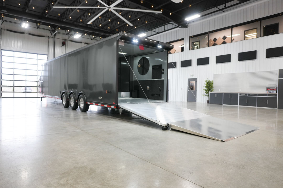 inTech Gooseneck Trailer