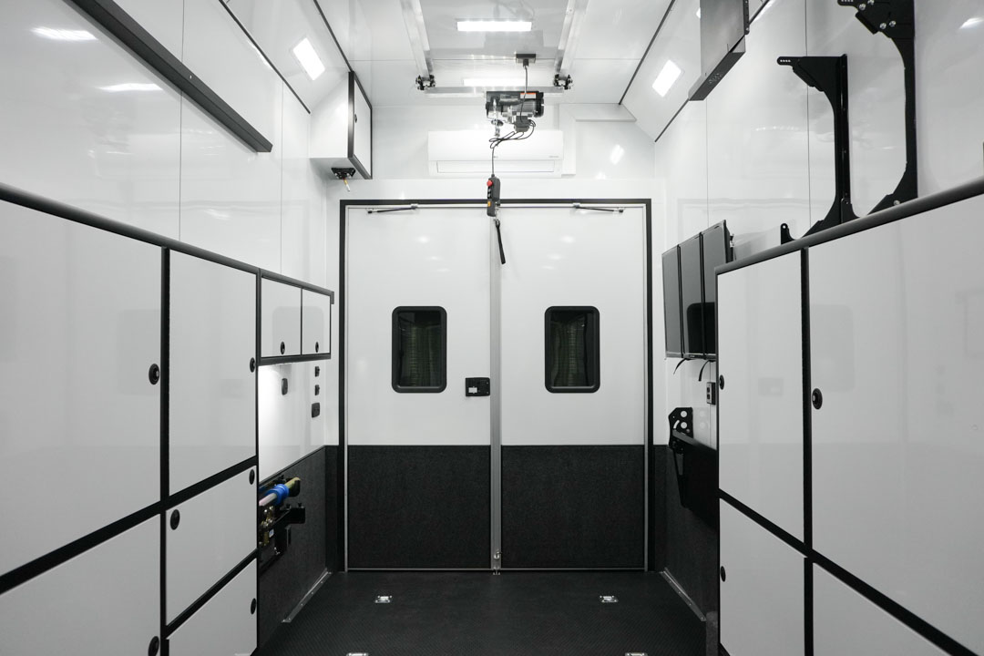 inTech Gooseneck Trailer