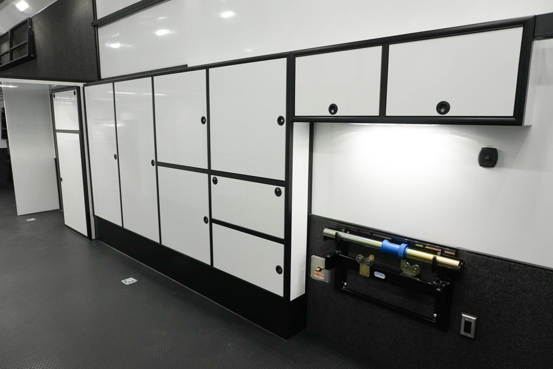 inTech Gooseneck Trailer