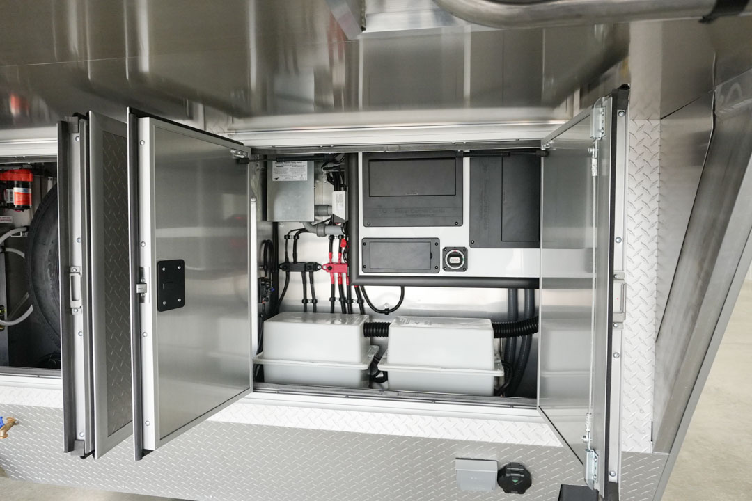 inTech Gooseneck Trailer