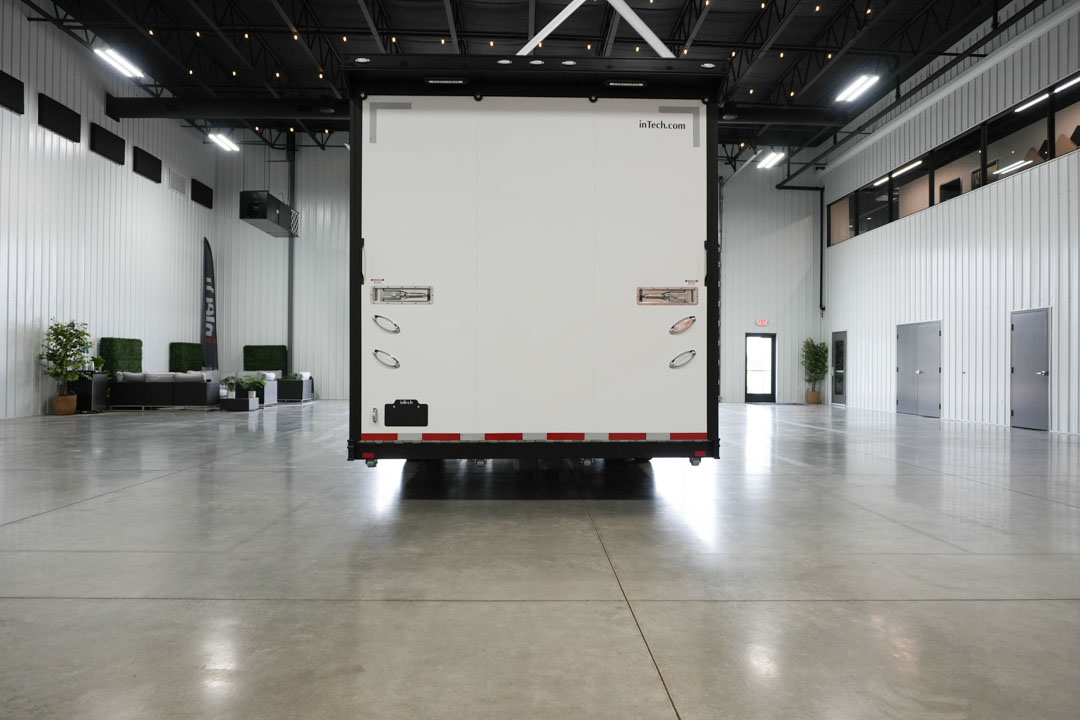 inTech Gooseneck Trailer