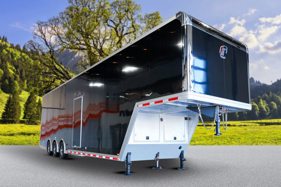 inTech Gooseneck Trailer
