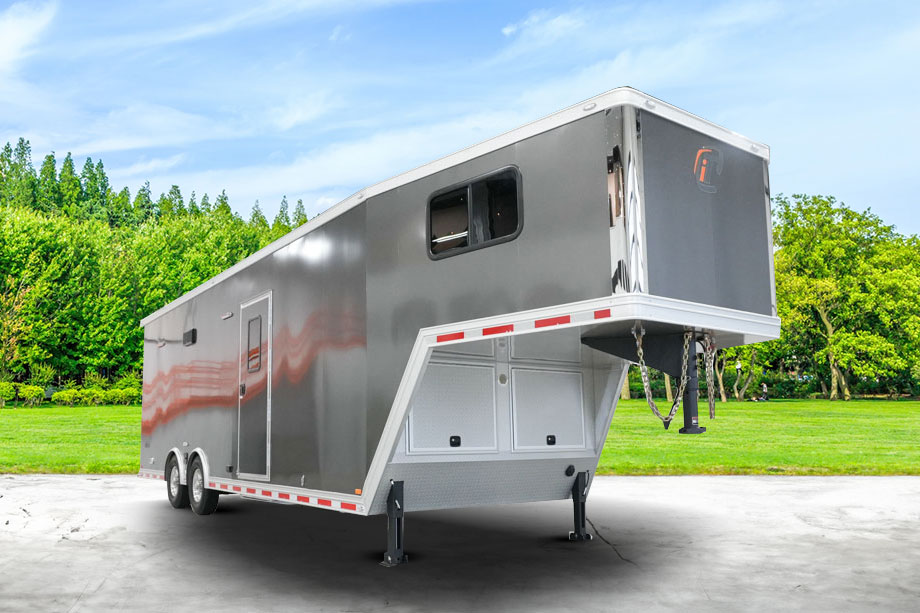 inTech Gooseneck Trailer