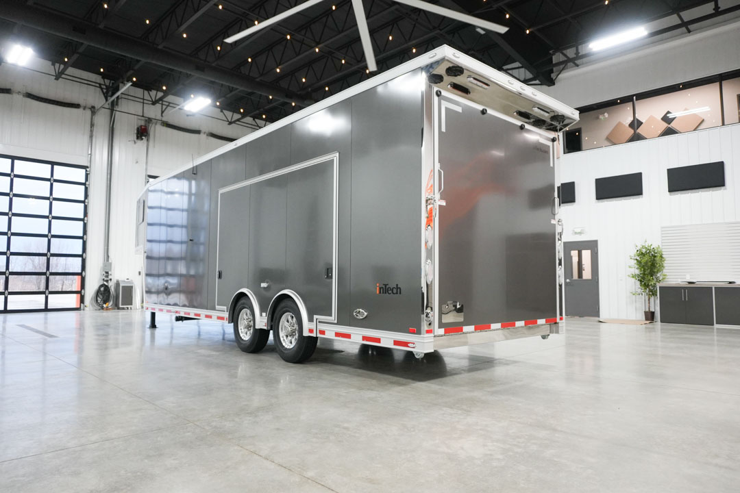 inTech Gooseneck Trailer