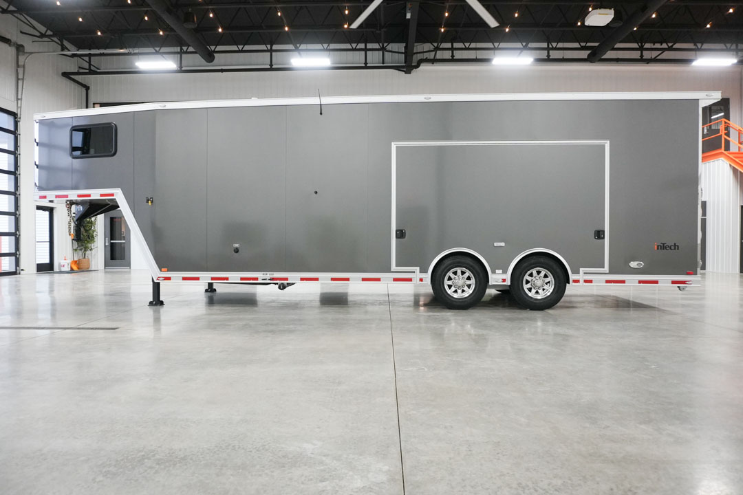inTech Gooseneck Trailer