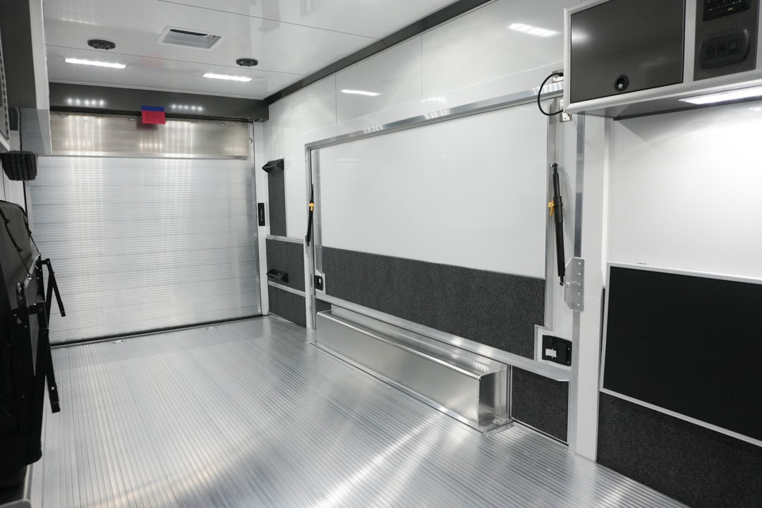 inTech Gooseneck Trailer