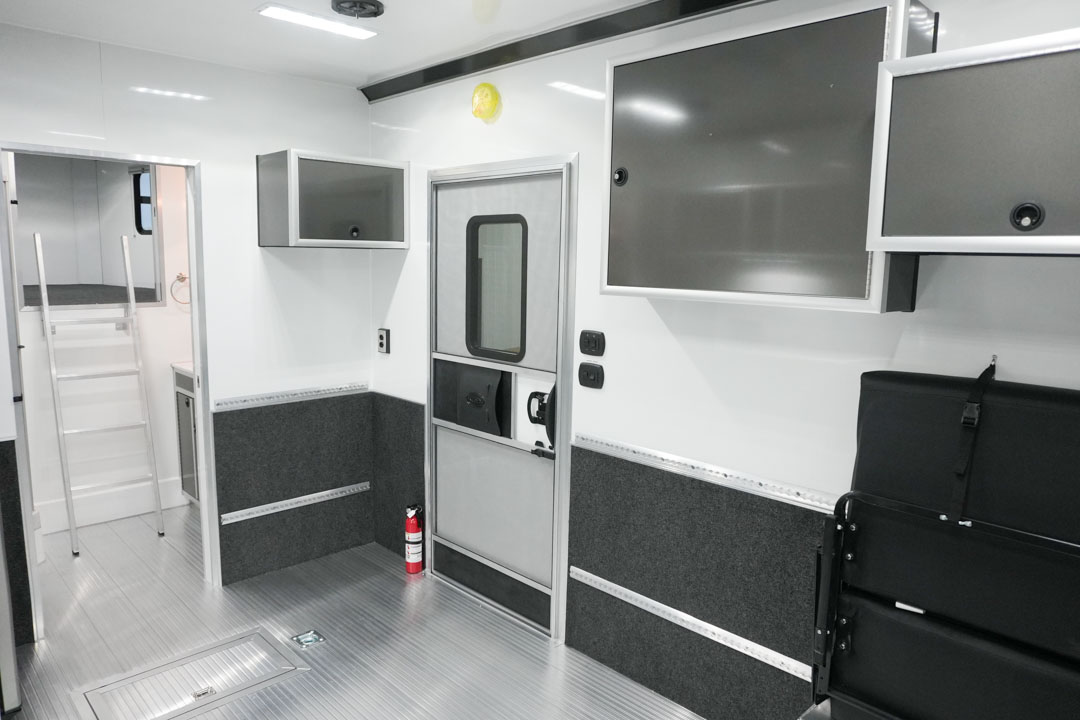 inTech Gooseneck Trailer
