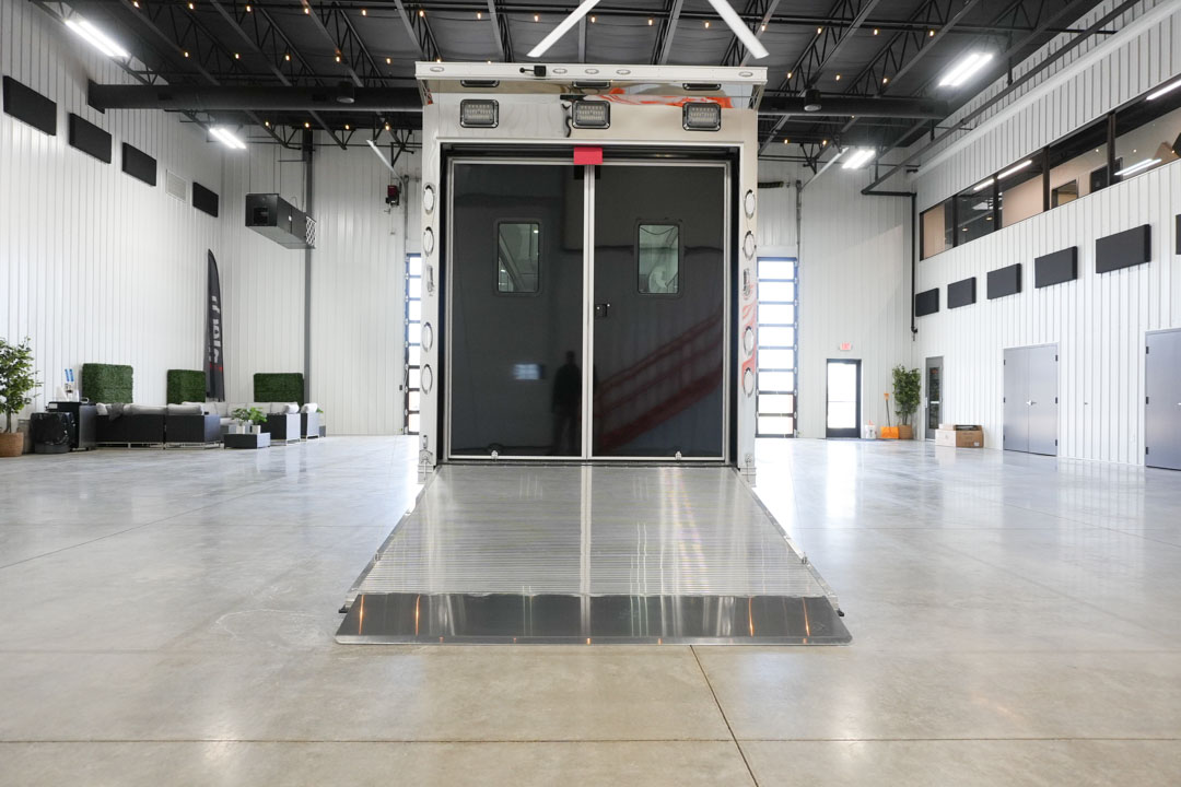 inTech Gooseneck Trailer