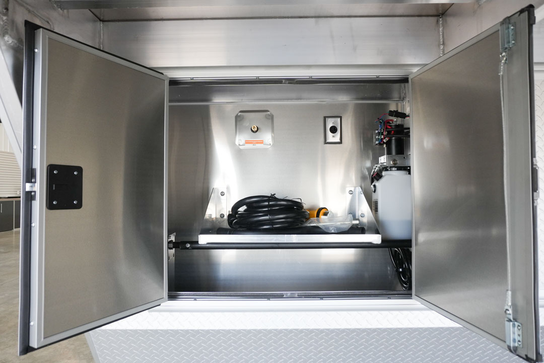 inTech Gooseneck Trailer