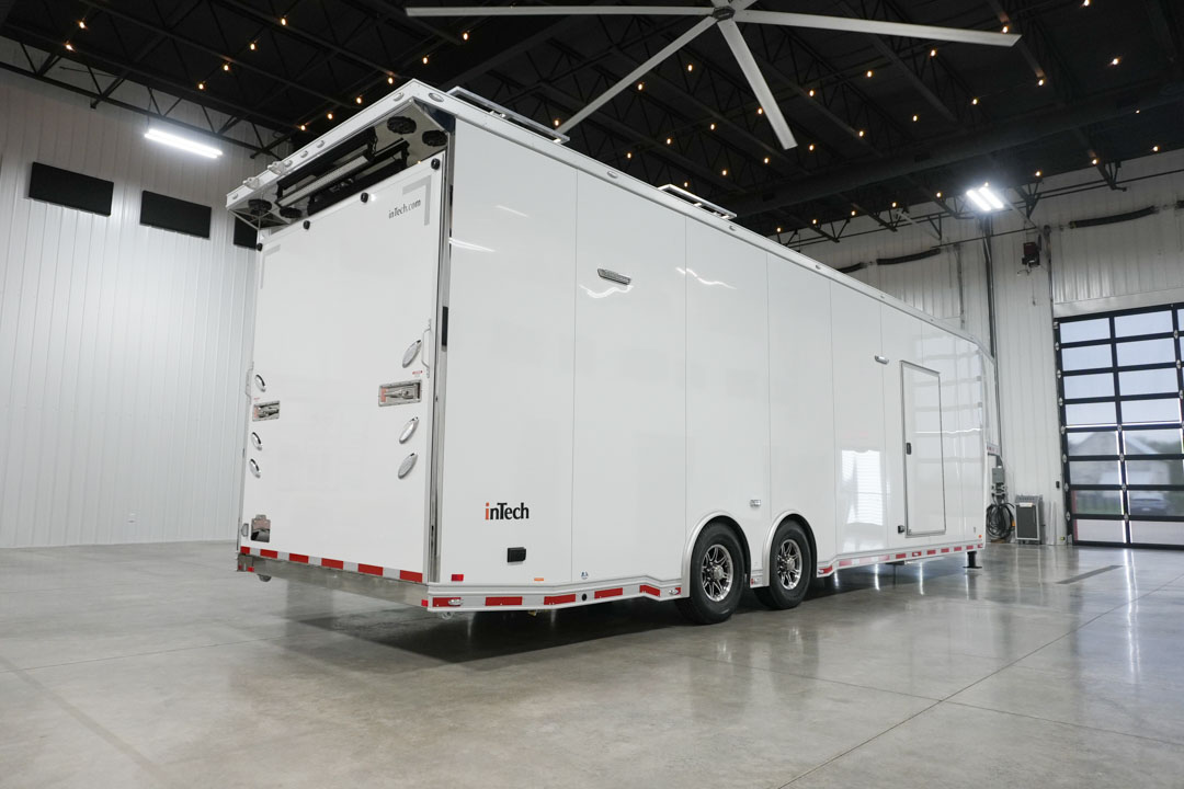 inTech Gooseneck Trailer