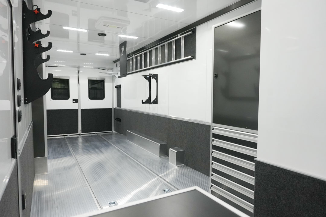 inTech Gooseneck Trailer