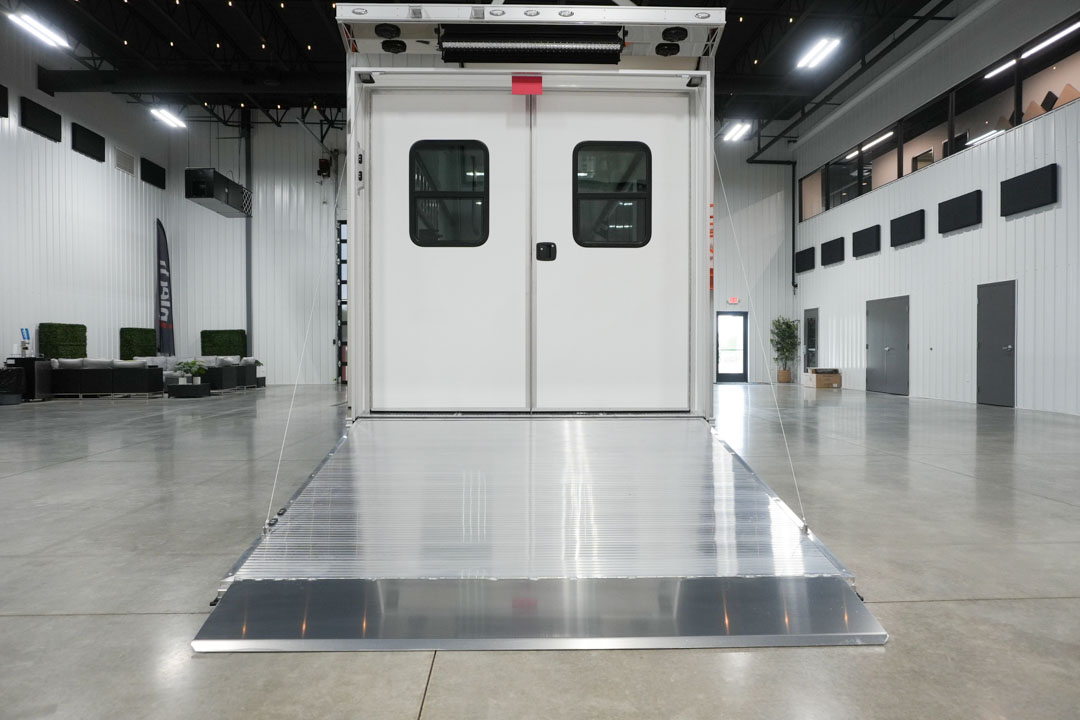 inTech Gooseneck Trailer