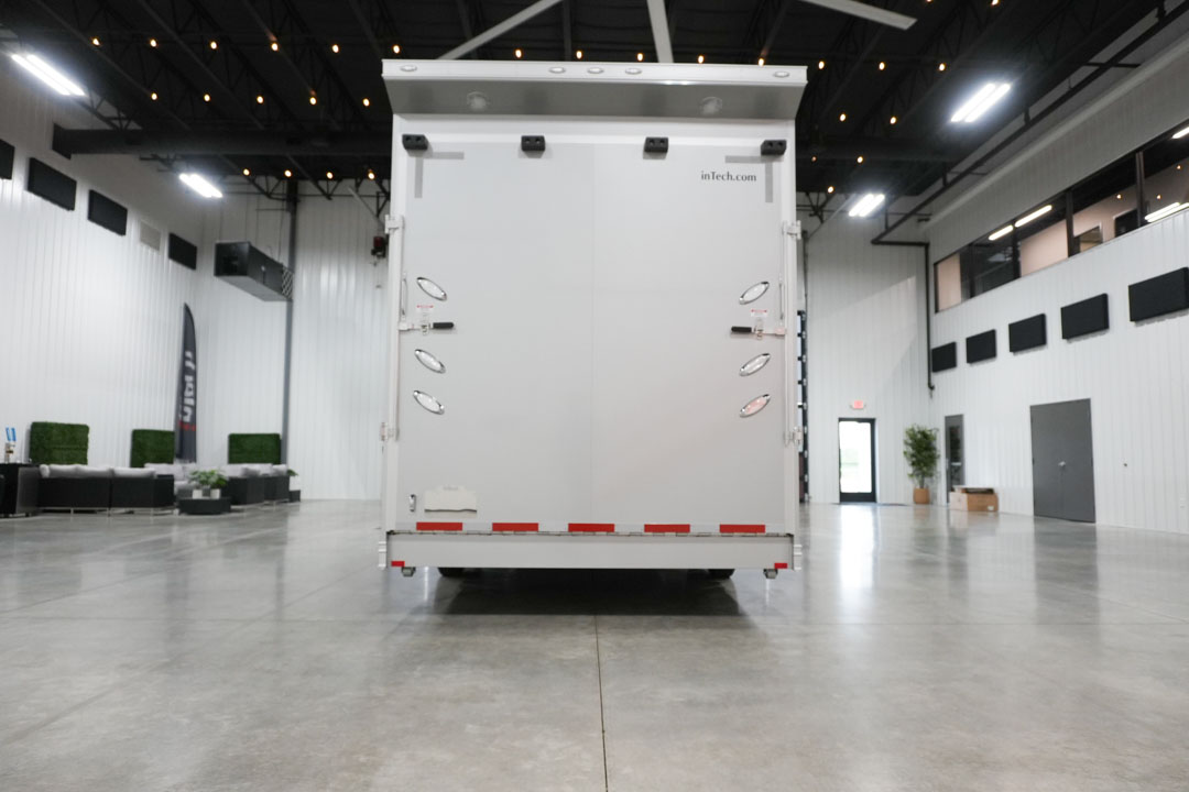 inTech Gooseneck Trailer