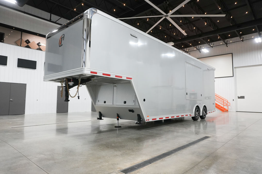 inTech Gooseneck Trailer