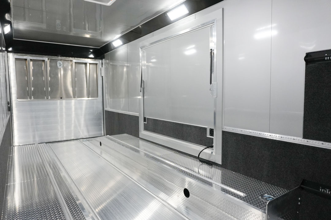 inTech Gooseneck Trailer
