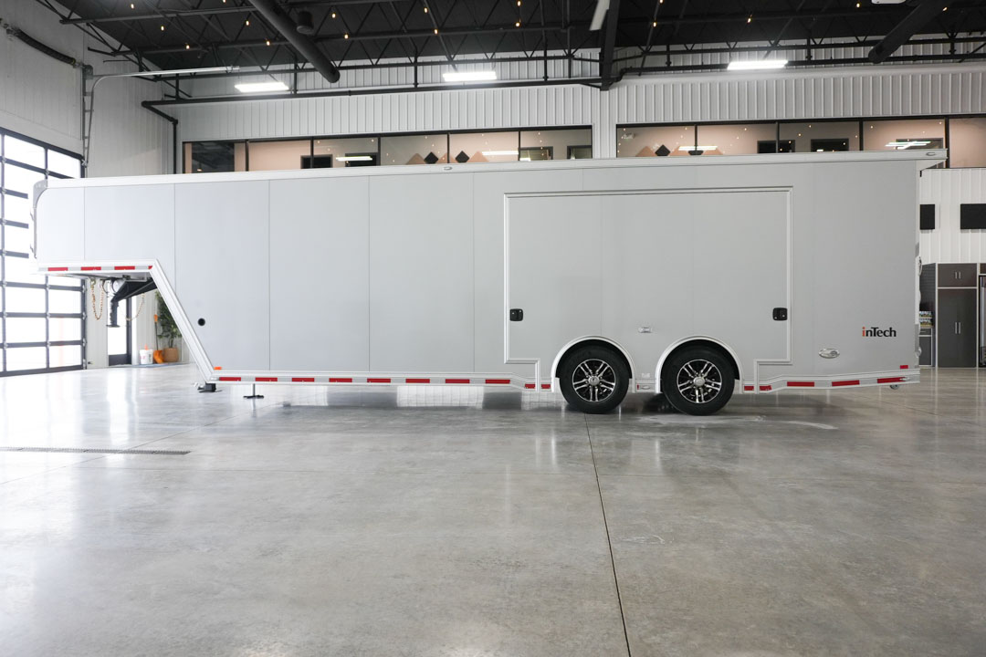 inTech Gooseneck Trailer
