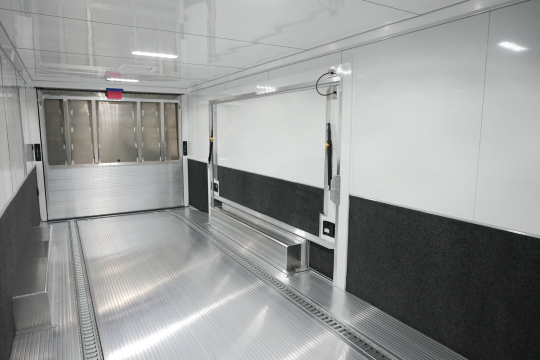 inTech Gooseneck Trailer