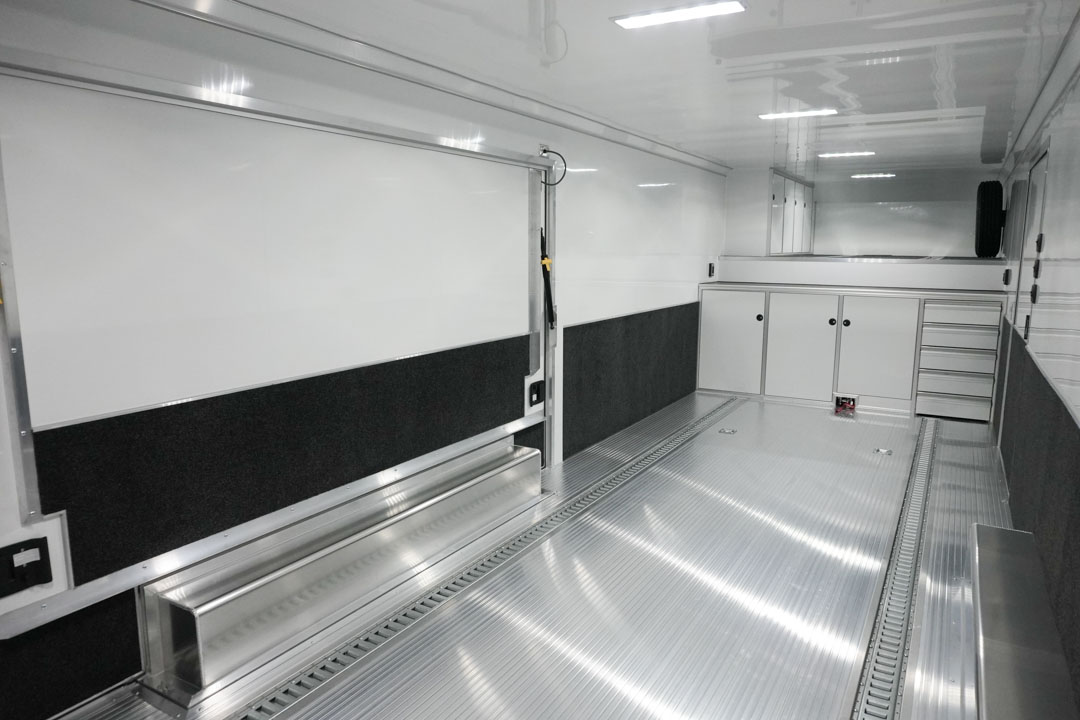 inTech Gooseneck Trailer