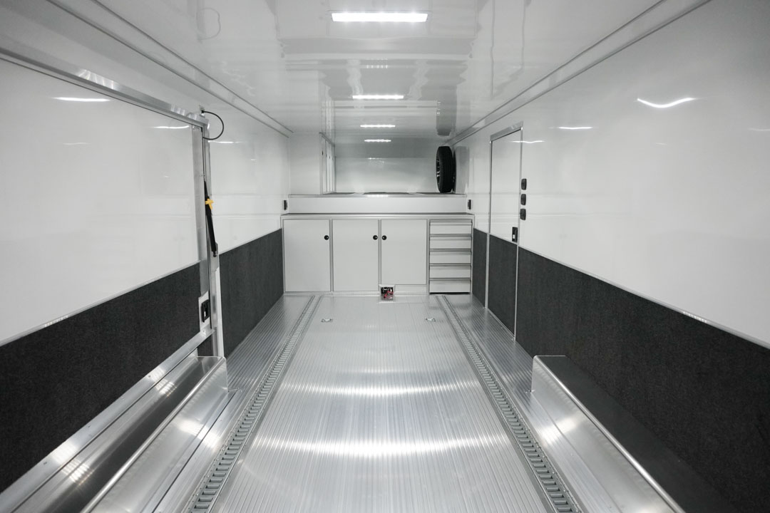 inTech Gooseneck Trailer