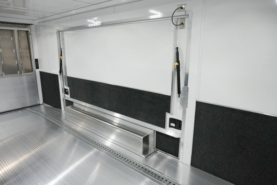 inTech Gooseneck Trailer