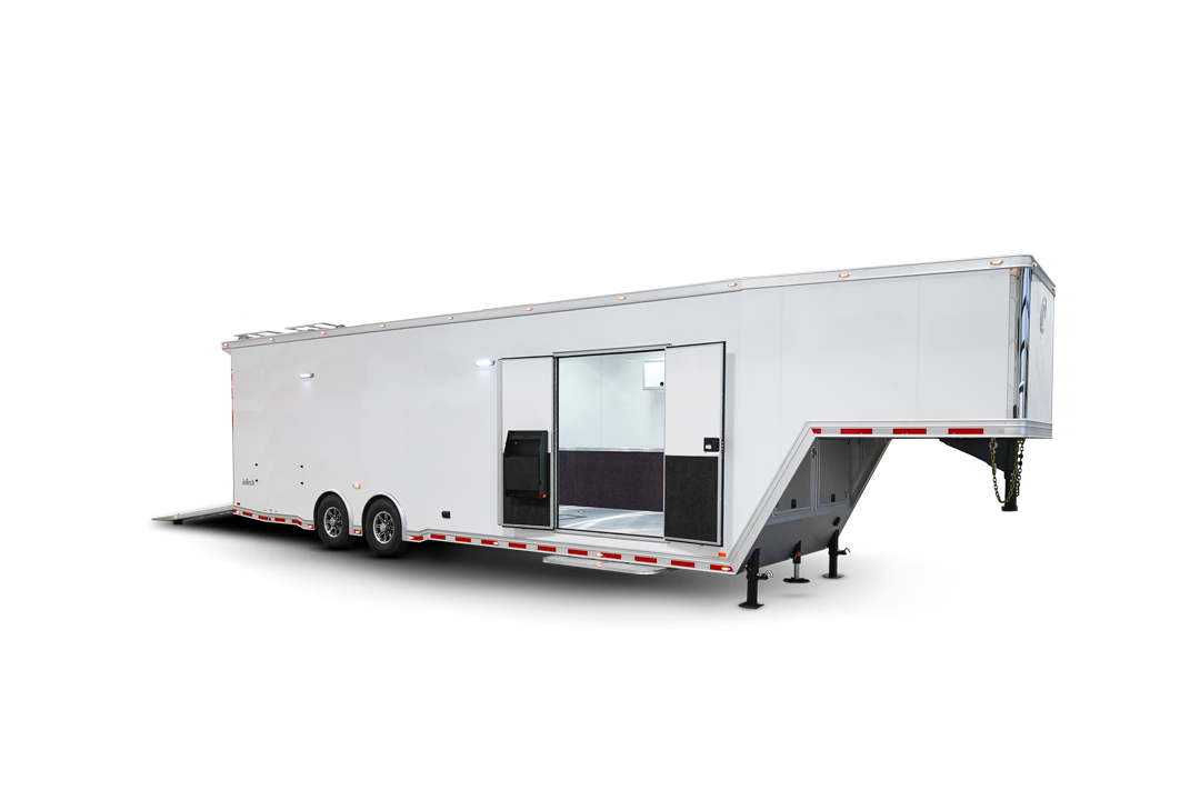 inTech Gooseneck Trailer