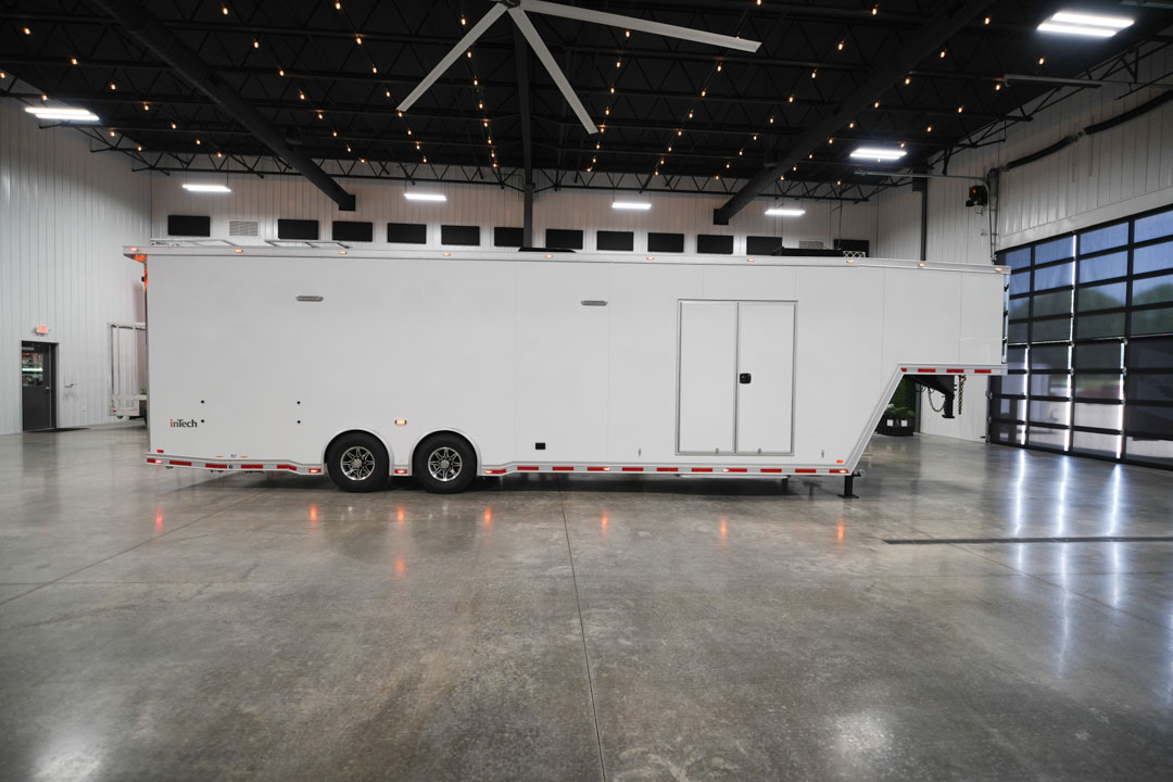 inTech Gooseneck Trailer