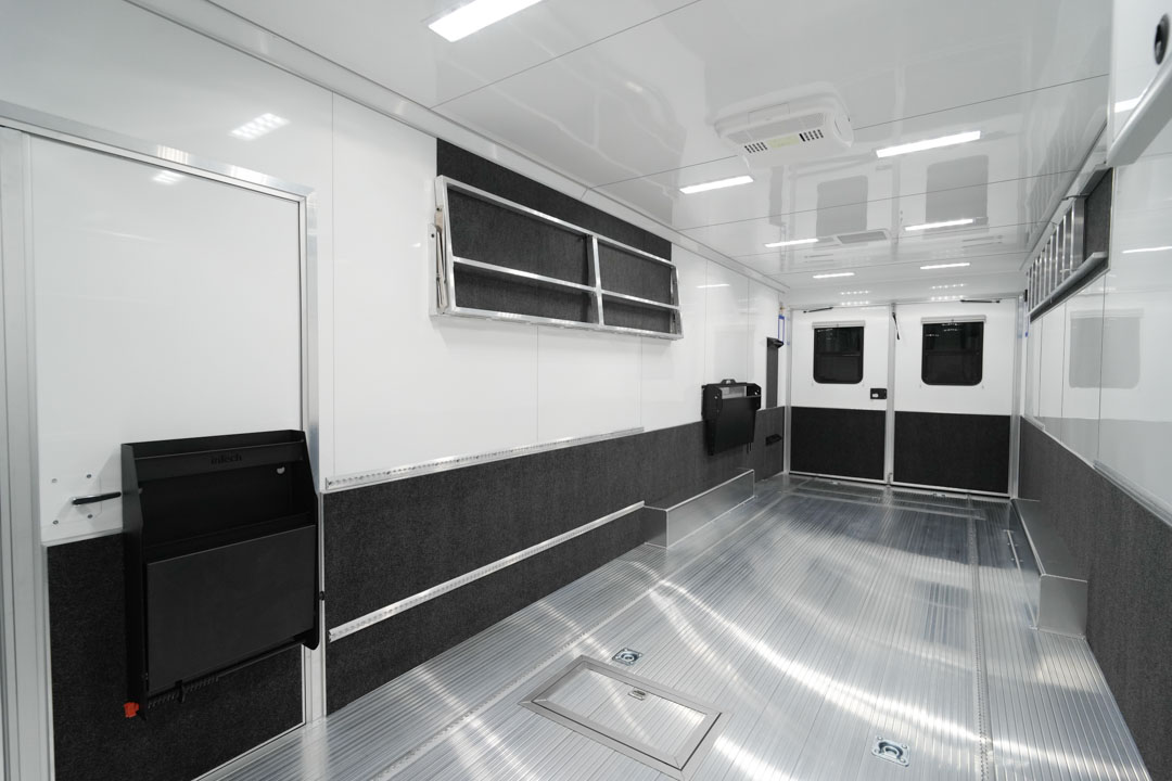 inTech Gooseneck Trailer