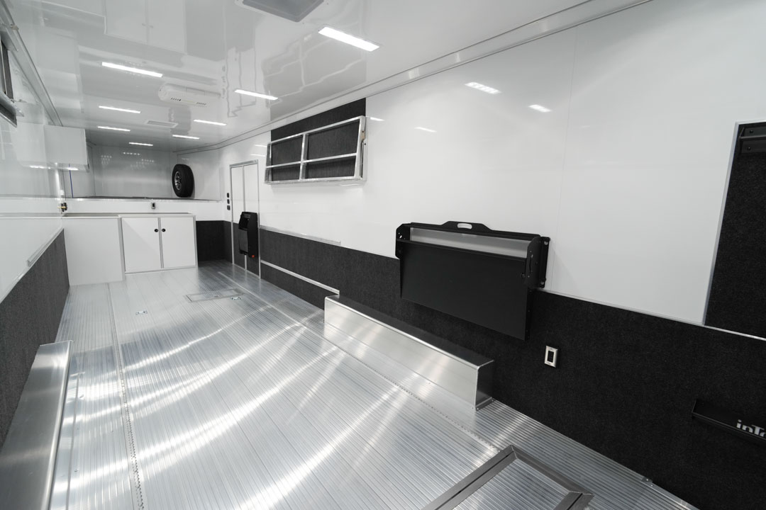 inTech Gooseneck Trailer
