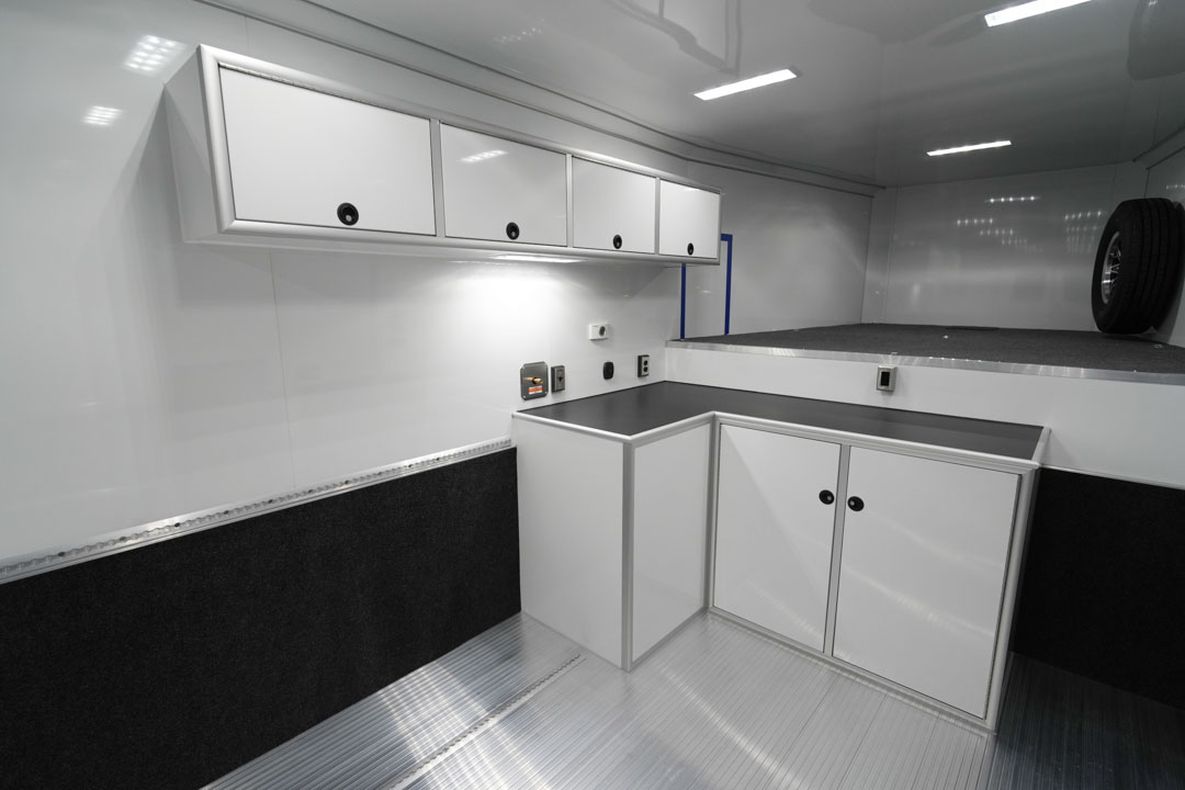 inTech Gooseneck Trailer