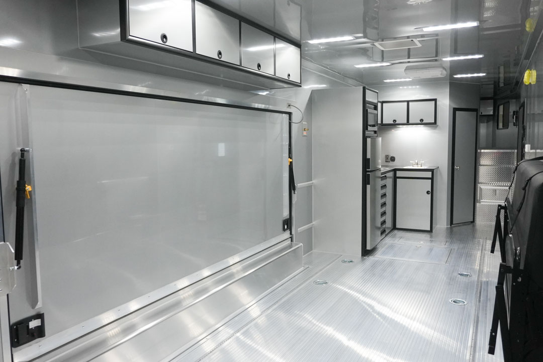 inTech Gooseneck Trailer