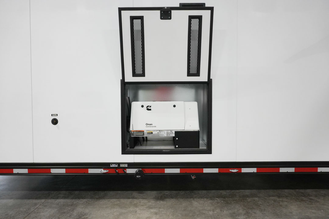 inTech Gooseneck Trailer