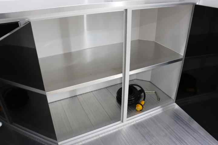 inTech Lite Series Motorsport Trailer