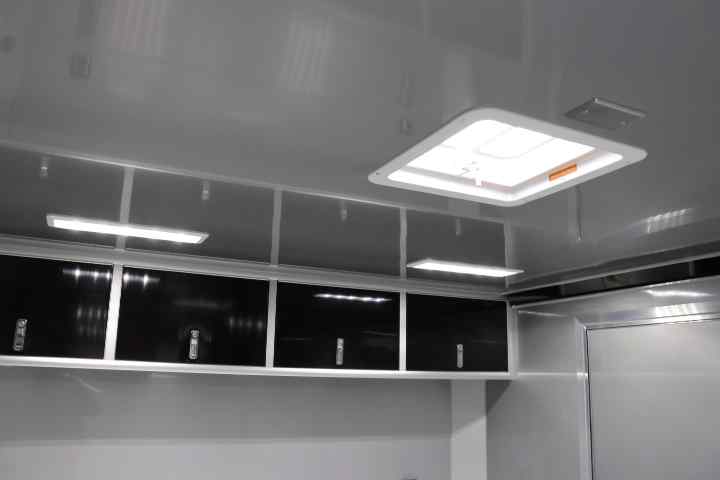 inTech Lite Series Motorsport Trailer
