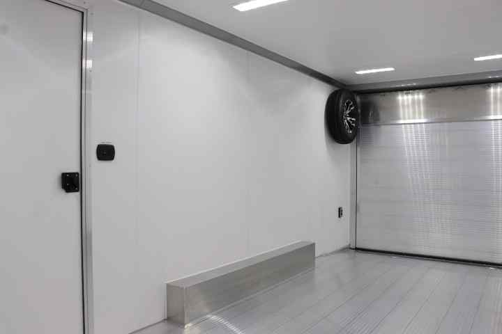 inTech Lite Series Motorsport Trailer