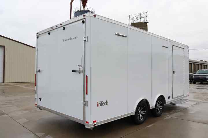 inTech Lite Series Motorsport Trailer