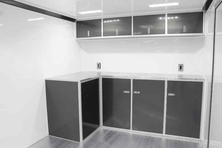 inTech Lite Series Motorsport Trailer