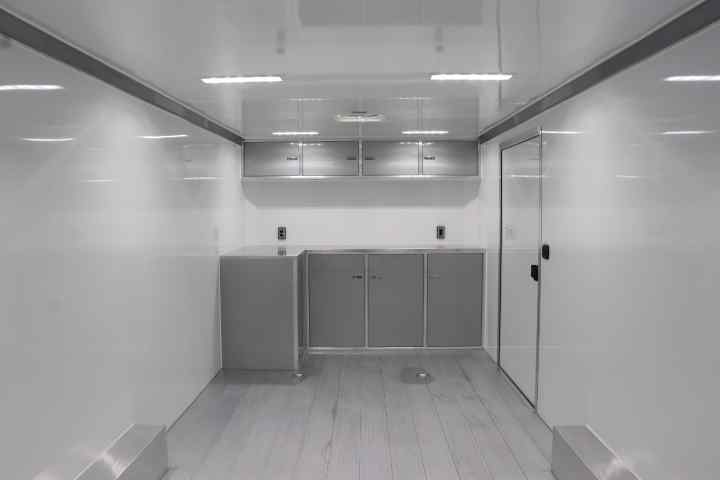 inTech Lite Series Motorsport Trailer