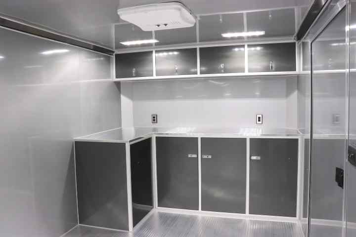 inTech Lite Series Motorsport Trailer