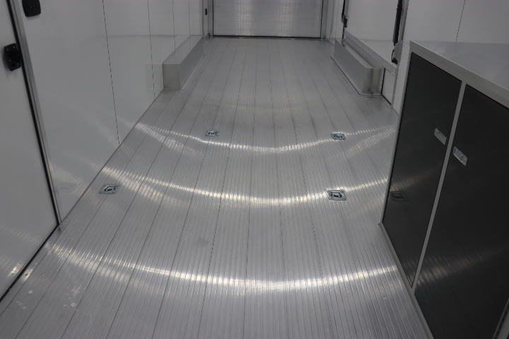 inTech Lite Series Motorsport Trailer