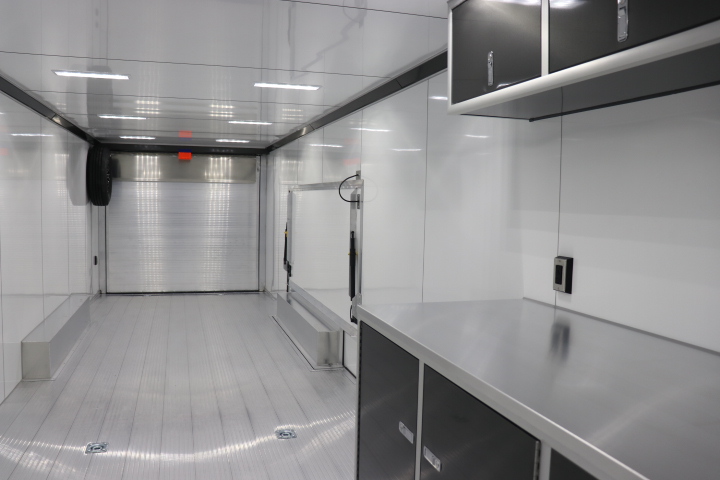 inTech Lite Series Motorsport Trailer