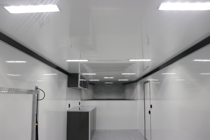 inTech Lite Series Motorsport Trailer