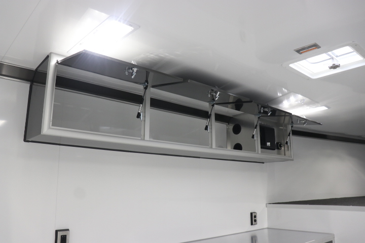 inTech Lite Series Motorsport Trailer