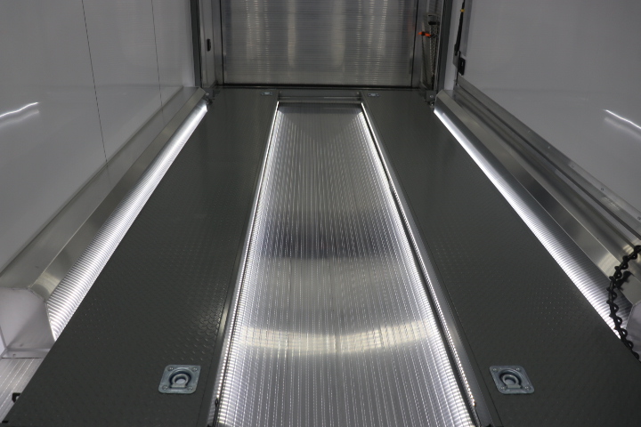 inTech Lite Series Motorsport Trailer